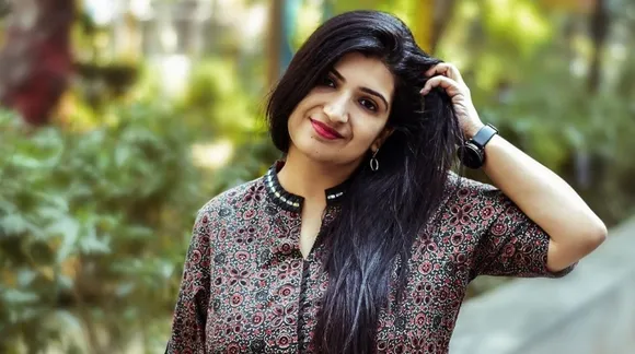 Zainab marks sponsored posts with disclaimers for transparency