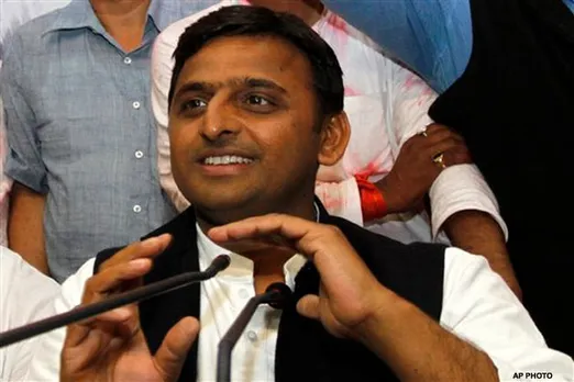 Samajwadi Akhilesh takes Twitter by storm