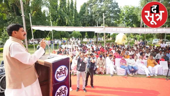  मुख्यमंत्री ने दुग्ध संघ के कर्मचारियों से चर्चा करते हुए कहा कि नेशनल डेयरी बोर्ड  (  National Dairy Board )  के माध्यम से हमारे दुग्ध संघ (  milk union ) को जोड़कर किसानों को दूध पर बोनस देगे, जिससे दूध अधिक मात्रा में आएगा। 