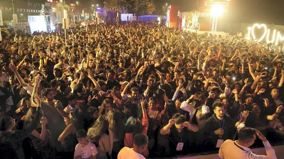New Year 2025 Celebration LIVE: नए साल का काउंटडाउन शुरू, न्यूजीलैंड में बस  होने वाला है आगाज - happy new year 2025 live updates worldwide celebration  photos videos NTC - AajTak