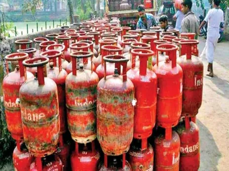 lpg gas subsidy Are you getting GAS subsidy you can easily check like this  - Business News India क्या आपको मिल रही है GAS सब्सिडी, ऐसे आसानी से कर  सकते हैं चेक ,