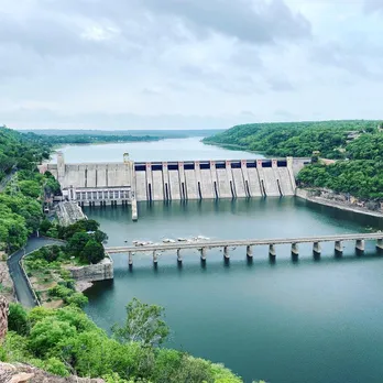 Gandhisagar Dam view - Picture of Gandhi Sagar Dam, Neemuch - Tripadvisor
