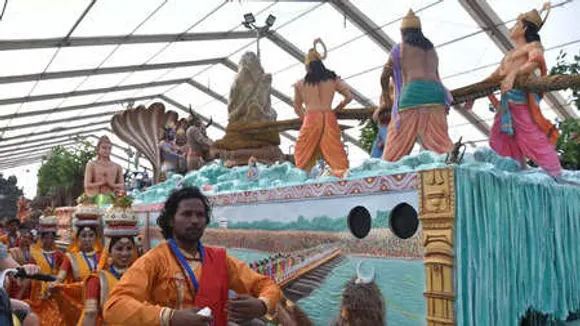 गणतंत्र दिवस पर यूपी की झांकी में महाकुंभ का नजारा, शाही स्नान से लेकर  समुद्र मंथन की दिखेगी झलक | Times Now Navbharat