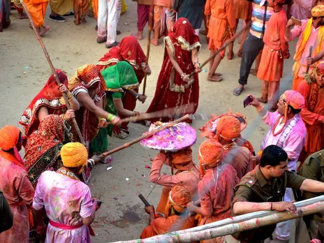 Braj Ki Holi 2024: ब्रज में शुरू हुआ 40 दिनों का रंगोत्सव, यहां देखें फूलों  से लेकर लट्ठमार होली की लिस्ट