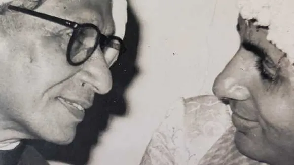 Birth anniversary: अमिताभ ने शेयर की पिता संग अनसीन फोटो, बिग बी ने किया पिता को याद