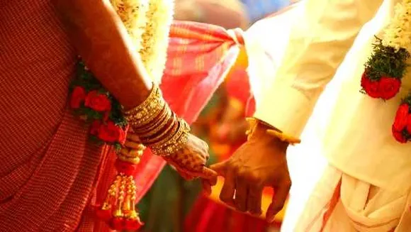 MP में शादी के लिए गाइडलाइन: 300 मेहमान शामिल हो सकेंगे, कोरोनाकाल में पहली बार इतनी छूट