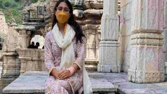 उदयपुर पहुंची सारा अली खान: मंदिरों के किए दर्शन, एकलिंगजी की फोटो लेने की परमिशन नहीं मिली
