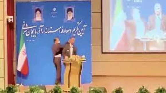 ईरान: उद्घाटन समारोह में गर्वनर को अनजान शख्स ने मारा थप्पड़, जानें क्या थी वजह