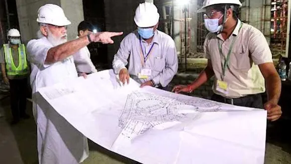 एक्शन में PM: रात में सेंट्रल विस्टा प्रोजेक्ट देखने पहुंचे मोदी, मजदूरों, इंजीनियरों से बात की 