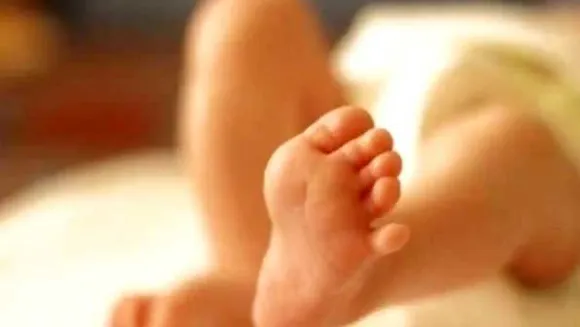 जान से खिलवाड़: नाबालिग ने यूट्यूब देखकर बच्चे को जन्म दिया, घरवालों को भनक नहीं लगी