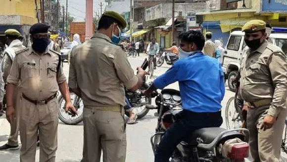 भोपाल में ट्रैफिक रूल्स : चेकिंग में गाड़ियों के कागज देखने पर रोक, DIG ने जारी किया आदेश
