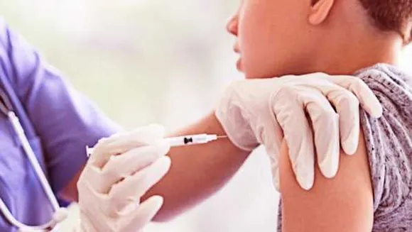 कोरोनावायरस: बच्चों के लिए अगले महीने आ सकती है वैक्सीन, जल्द आएंगे ट्रायल के नतीजे