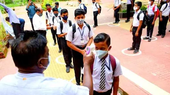 दिल्ली सरकार का फैसला: कल से अगले आदेश तक स्कूल बंद, ‘सुप्रीम’ फटकार के बाद फैसला