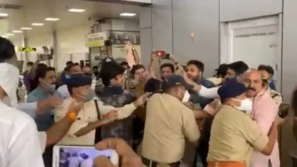 जबलपुर: इंडिगो की PR एजेंसी के संचालक को BJP नेताओं ने पीटा, एयरपोर्ट पर चले लात-घूंसे