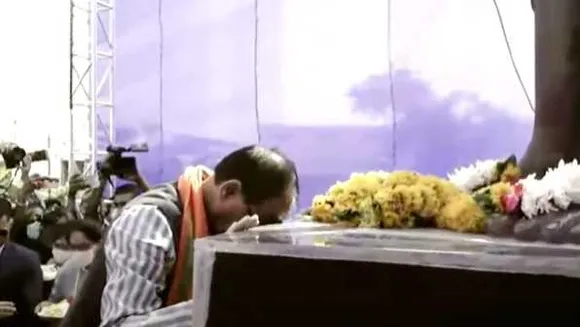 टंट्या बलिदान दिवस: CM ने मूर्ति का अनावरण किया, बोले- कांग्रेस ने परिवार को तवज्जो दी
