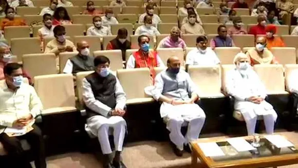मोदी मंत्र: BJP सांसदों से बोले- कांग्रेस संसद नहीं चलने दे रही, देश के सामने बेनकाब करें