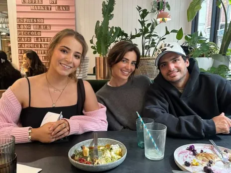Carlos Sainz and his girlfriend Rebecca Donaldson'