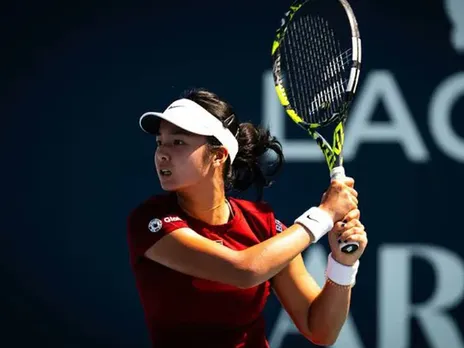 Wild card Alexandra Eala stuns Iga Swiatek