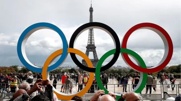 Is it hypocritc from IOC to ban Belarus and Russia from Paris Olympics 2024 and not Isreal?