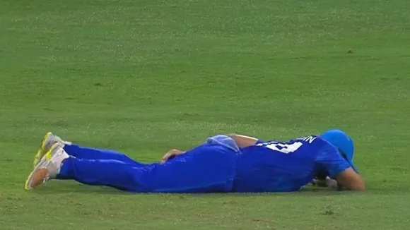 WATCH: Gulbadin Naib gets sudden ‘cramps’ as coach Jonathan Trott tells team to slow things down after rains interrupts AFG vs BAN clash