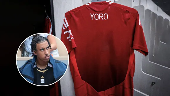 Leny Yoro jersey no 