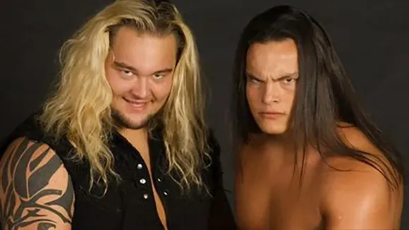 WATCH: Old video of Bray Wyatt and Bo Dallas as FCW tag team champions goes viral