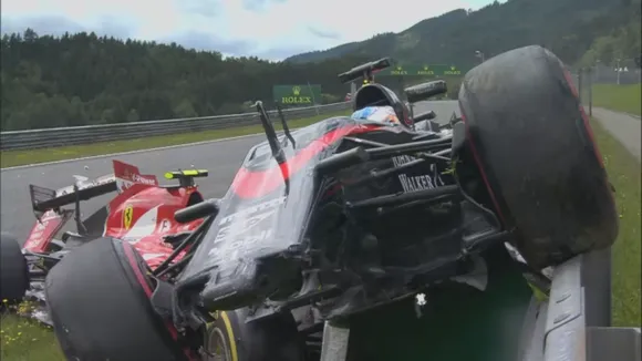 WATCH: Kimi Raikkonen and Fernando Alonso's collision during Austrian Grand Prix 2015