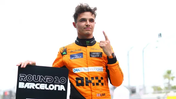 WATCH: Lando Norris snatches Pole from Max Verstappen with a lightening lap, named 2nd career Pole