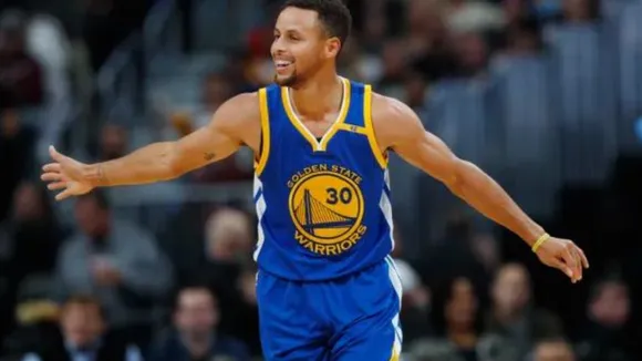 Stephen Curry tops the headlines with highest selling jerseys this season