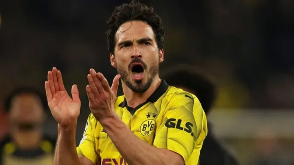 What could be the reason behind Mats Hummels snub from national team?