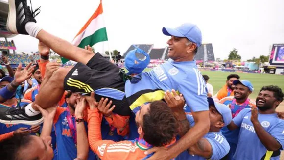 WATCH: Rahul Dravid hoisted by Indian team after T20 World Cup win over South Africa