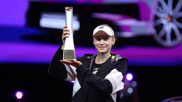 Elena Rybakina wins Stuttgart Open after dominant victory over Marta Kostyuk in final