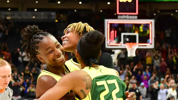 Seattle Storm beat Connecticut Sun 72-61 for second consecutive time