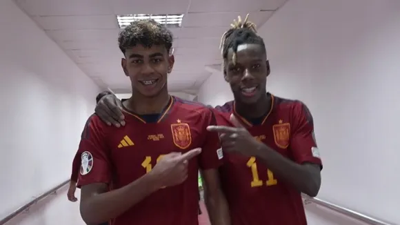 Nico Williams plays 'Rock, paper, Scissors' with Lamine Yamal after Spain's 4-1 win over Georgia