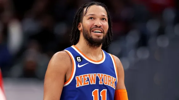 New York Knicks' Jalen Brunson undergoes surgery on fractured wrist; will be out for 6-8 weeks