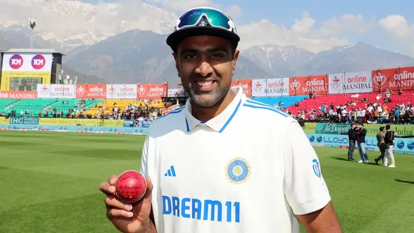 5 Indian bowlers with most five-wicket hauls in tests