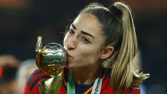 Spain's World Cup-winning goalscorer Olga Carmona received the news of her father's death after the final against England