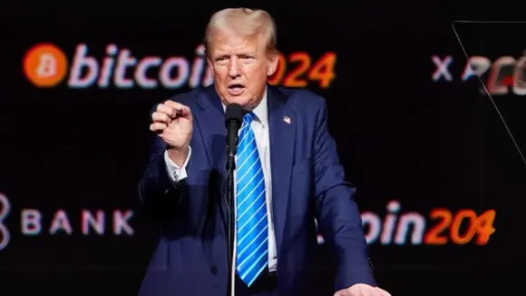 Donald Trump signing an executive order for a strategic Bitcoin reserve