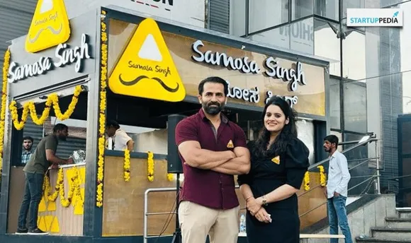 This couple sold their flat to sell samosas – now have built a multi crore business with 50+ outlets across the country!