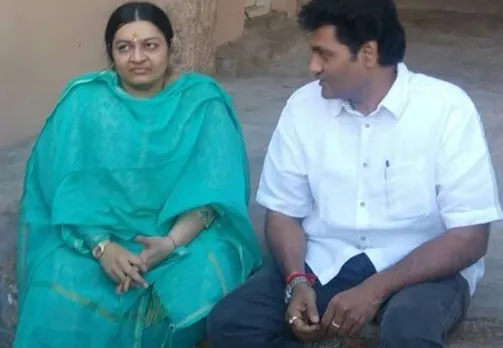 j.deepa joins with madhavan, aiadmk j.deepa faction, j.deepa, srirangam temple