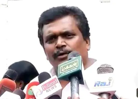 ”அதிமுக பணபட்டுவாடா செய்ததே, அதற்கு ஏன் தேர்தல் ஆணையம் வழக்கு தொடுக்கவில்லை?”: தங்க தமிழ்செல்வன் கேள்வி