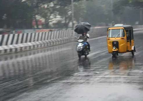 Tamil Nadu Weather: அடுத்த 2 நாட்களுக்கு மழை நிச்சயம் - வானிலை மையம்!