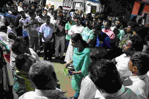 குரங்கணி தீ விபத்தில் சிக்கிய 39 பேர் முழு விவரம் : அதிர்ஷ்டவசமாக காயமின்றி தப்பிய 3 சிறுமிகள்