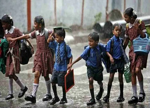 கனமழை காரணமாக வால்பாறை மற்றும் நீலகிரியில் பள்ளிகளுக்கு விடுமுறை