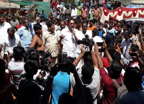 Election 2019: நடிகர் பிரகாஷ் ராஜ் தேர்தல் வியூகம், தமிழர்களை குறிவைத்து பிரச்சாரம்!