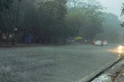 Tamilnadu Weather Updates: துவங்கியது தென்மேற்கு பருவமழை : தமிழக உள்மாவட்டங்களில் கனமழைக்கு வாய்ப்பு