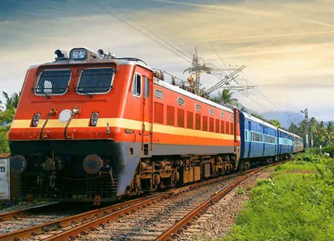 IRCTC Train Booking Rules: ரயிலில் முழு கோச்சையும் ‘புக்’ செய்வதற்கான விதி இது தான்!