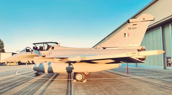 First batch of five Rafale jets fly out of France