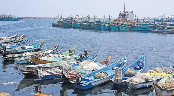 Chennai city news in tamil: Fishing ban ends, only 30% deep-sea vessels likely to go