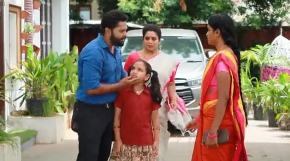 Vijay TV Serial: பாரதி வீட்டுக்கு வந்த கண்ணம்மா... 'கிளம்பு,  கிளம்பு'ன்னு துரத்தும் பாரதி!